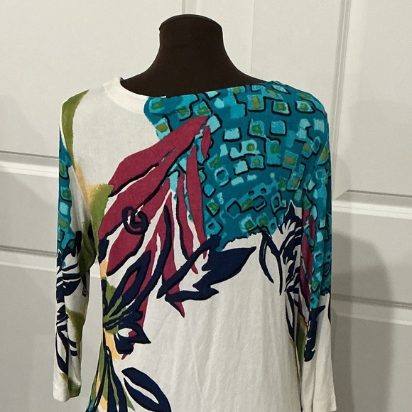 Chico’s Travelers Women’s Blue Green Abstract Vacation V-Neck Top Size 2-Large - Picture 7 of 12